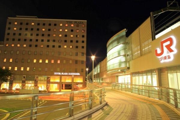 โรงแรม Plaza Kachigawa 4*