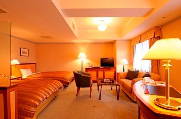 Hotel Plaza Kachigawa 4*